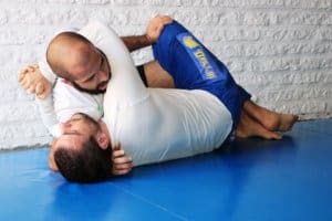 Hand to Hand Combat - 8 Practical Tips - Prepper's Will